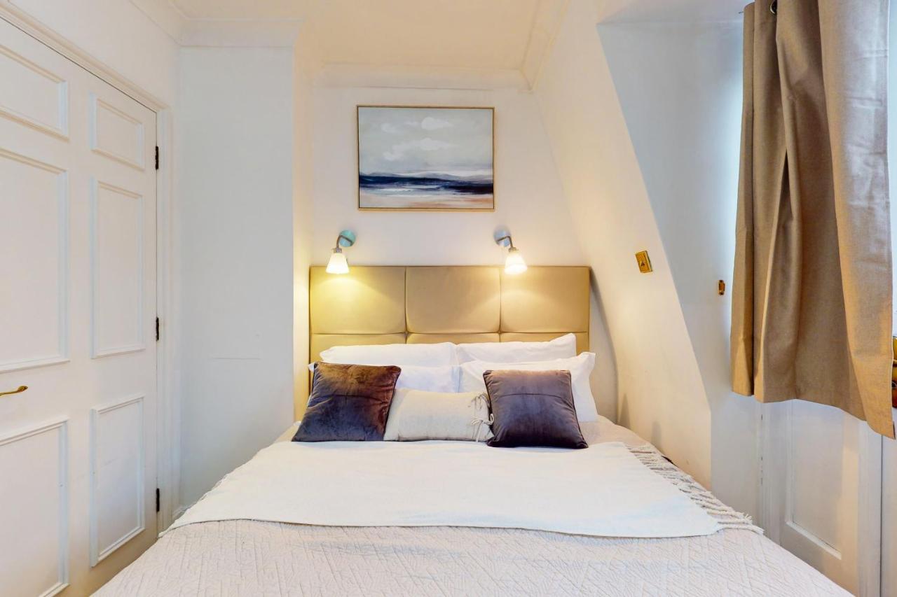 Park Lane Apartments - Clarges Street Londra Esterno foto